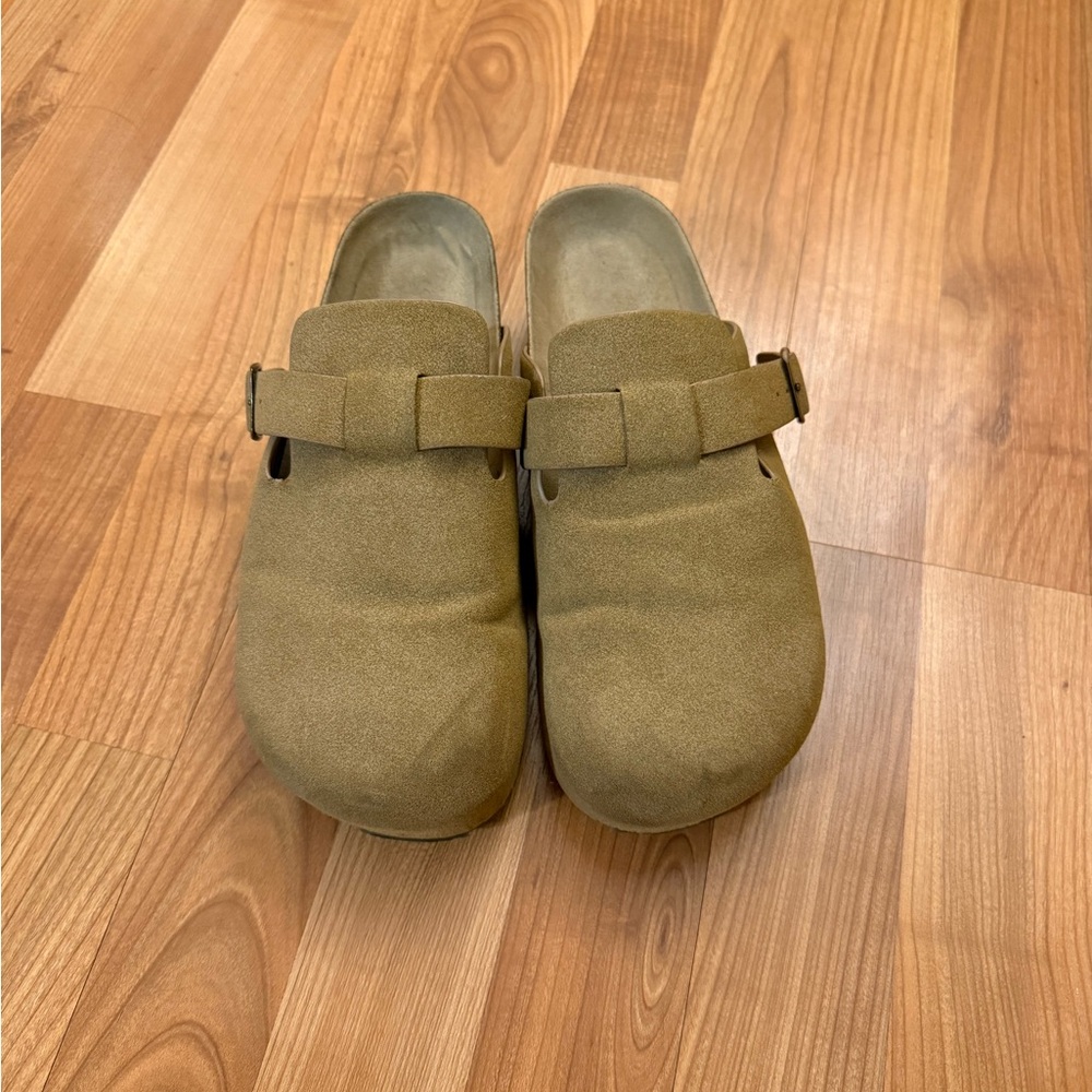MIA Tan Women's Slippers